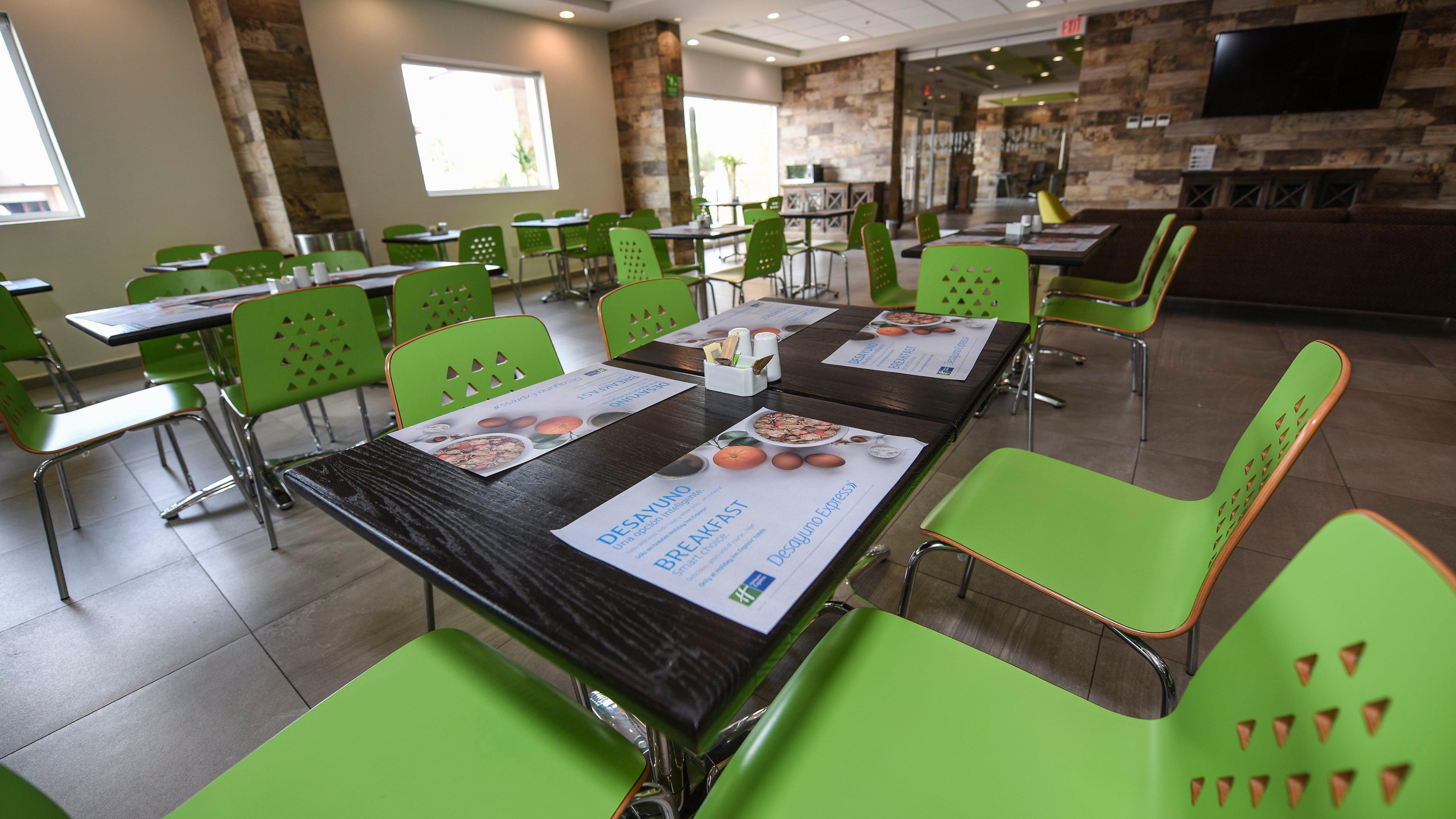 Holiday Inn Express And Suites Celaya By Ihg Экстерьер фото