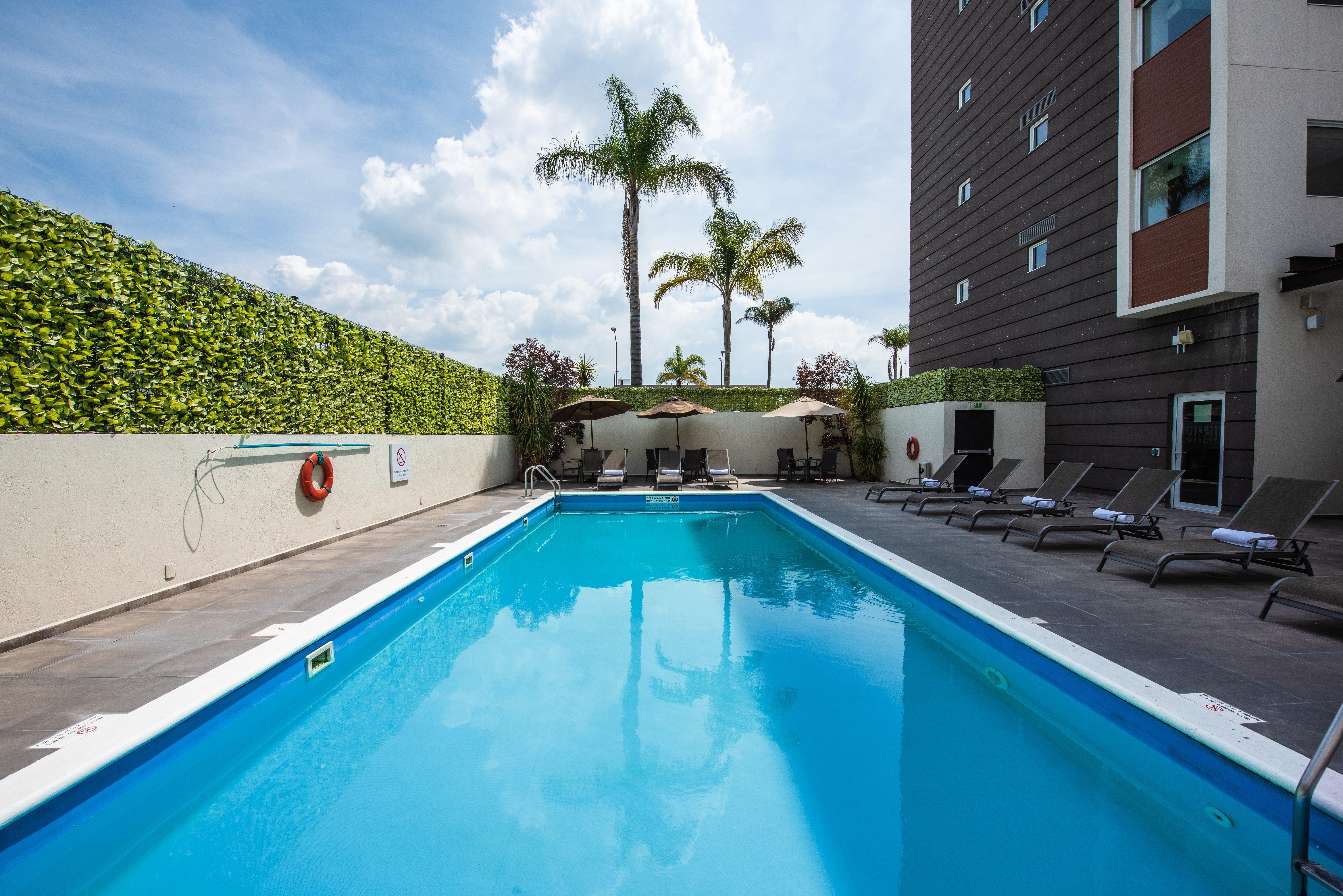 Holiday Inn Express And Suites Celaya By Ihg Экстерьер фото