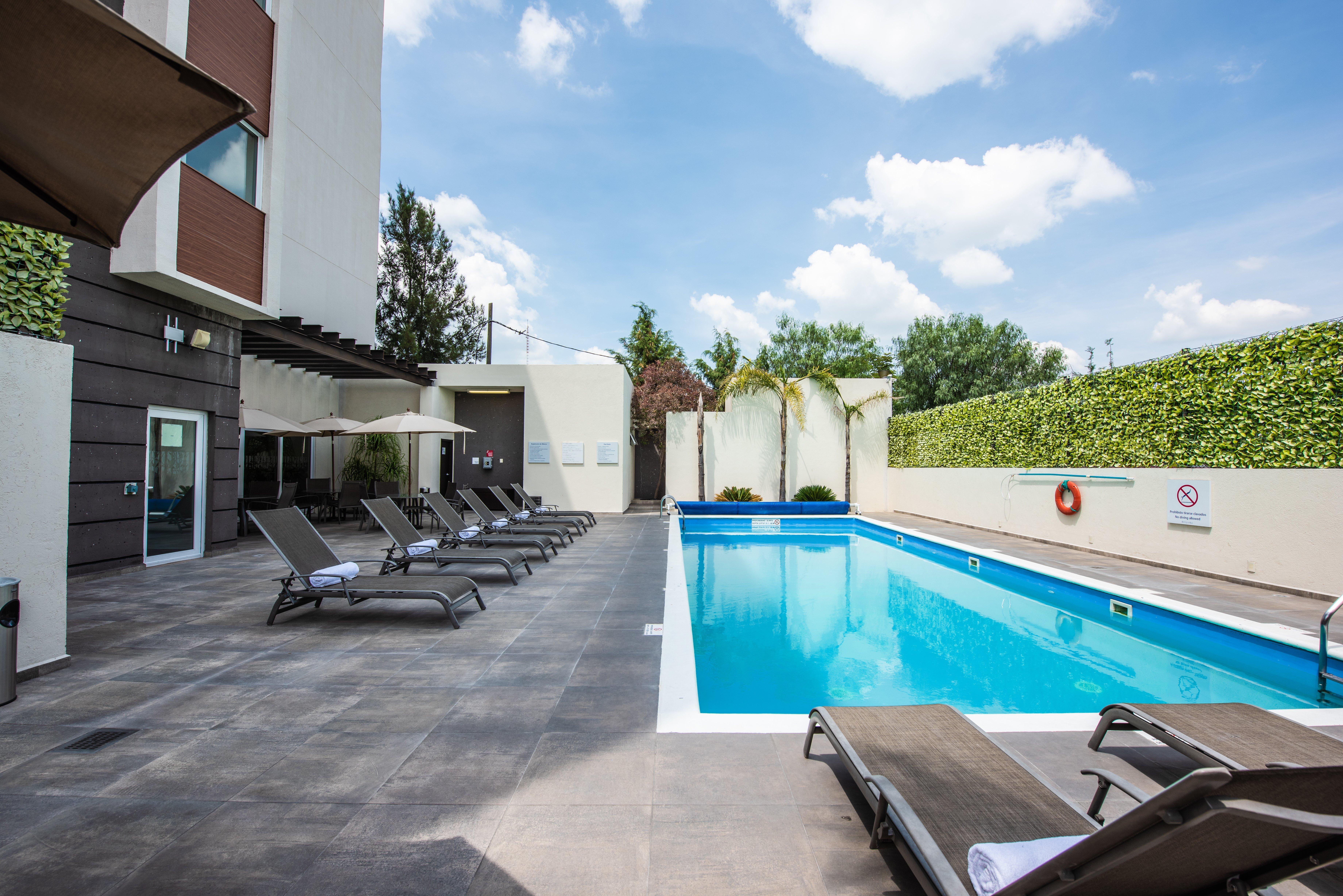 Holiday Inn Express And Suites Celaya By Ihg Экстерьер фото